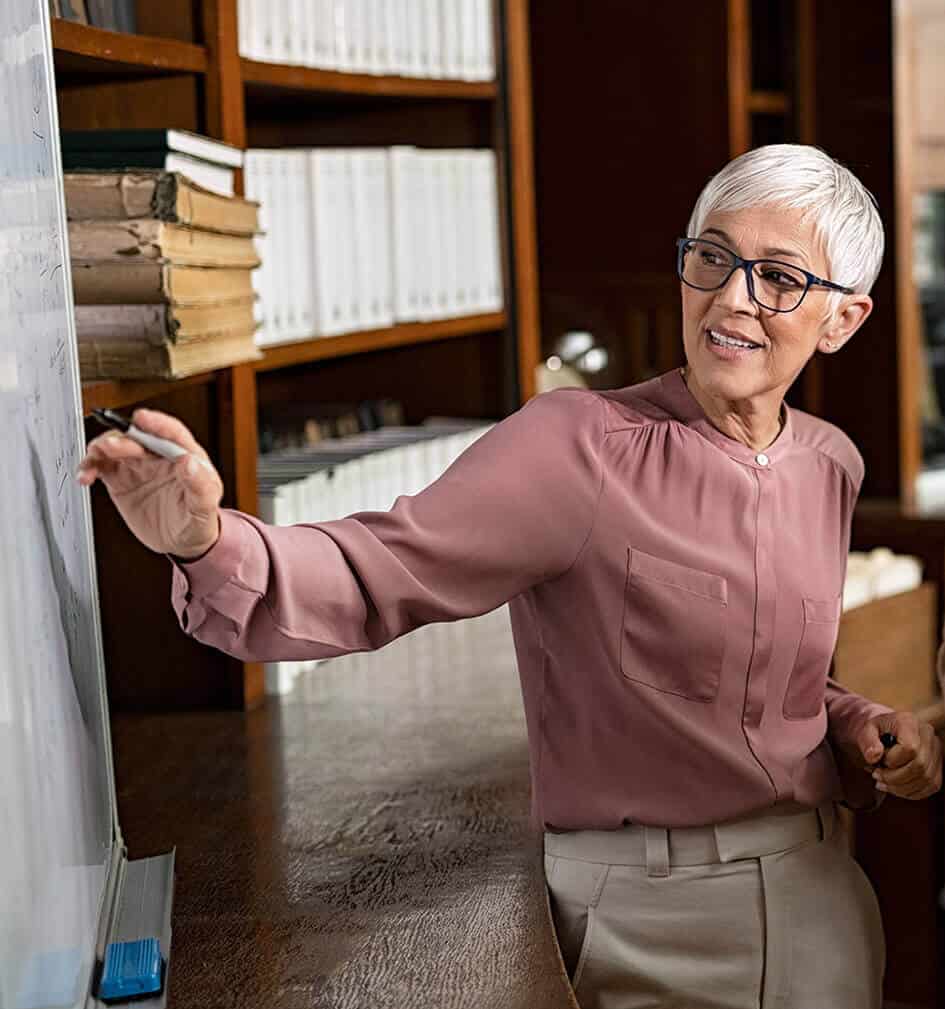 From Practical Problem to Research Model